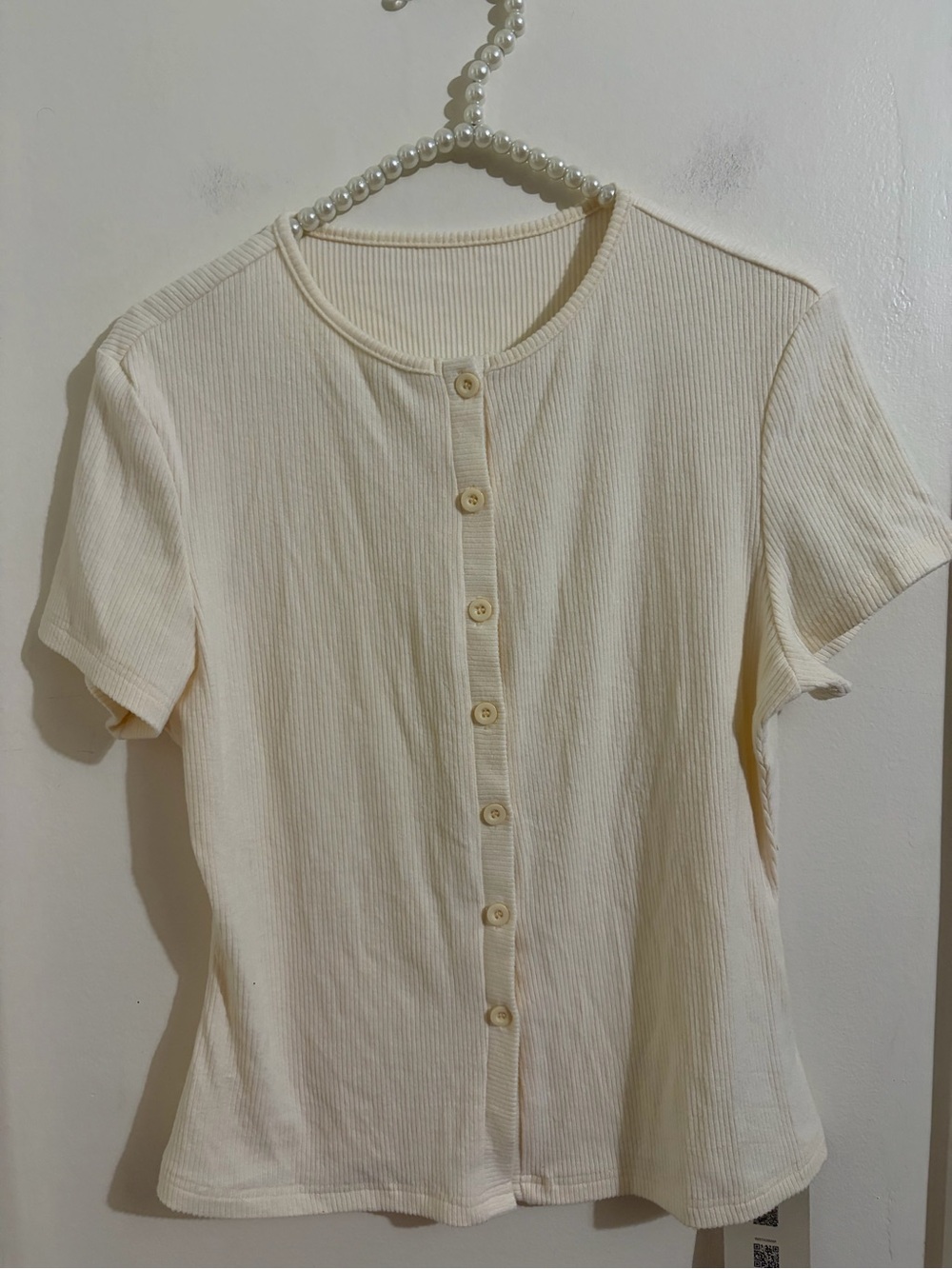 Ribbed Cream Button-Front Short Sleeve Top